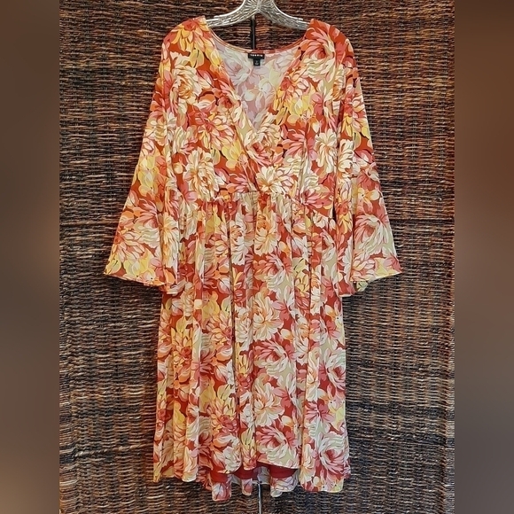 Torrid Women's 2 Mini Chiffon Floral Surplice Dress 2X 18/20 Wedding Guest - Picture 1 of 8